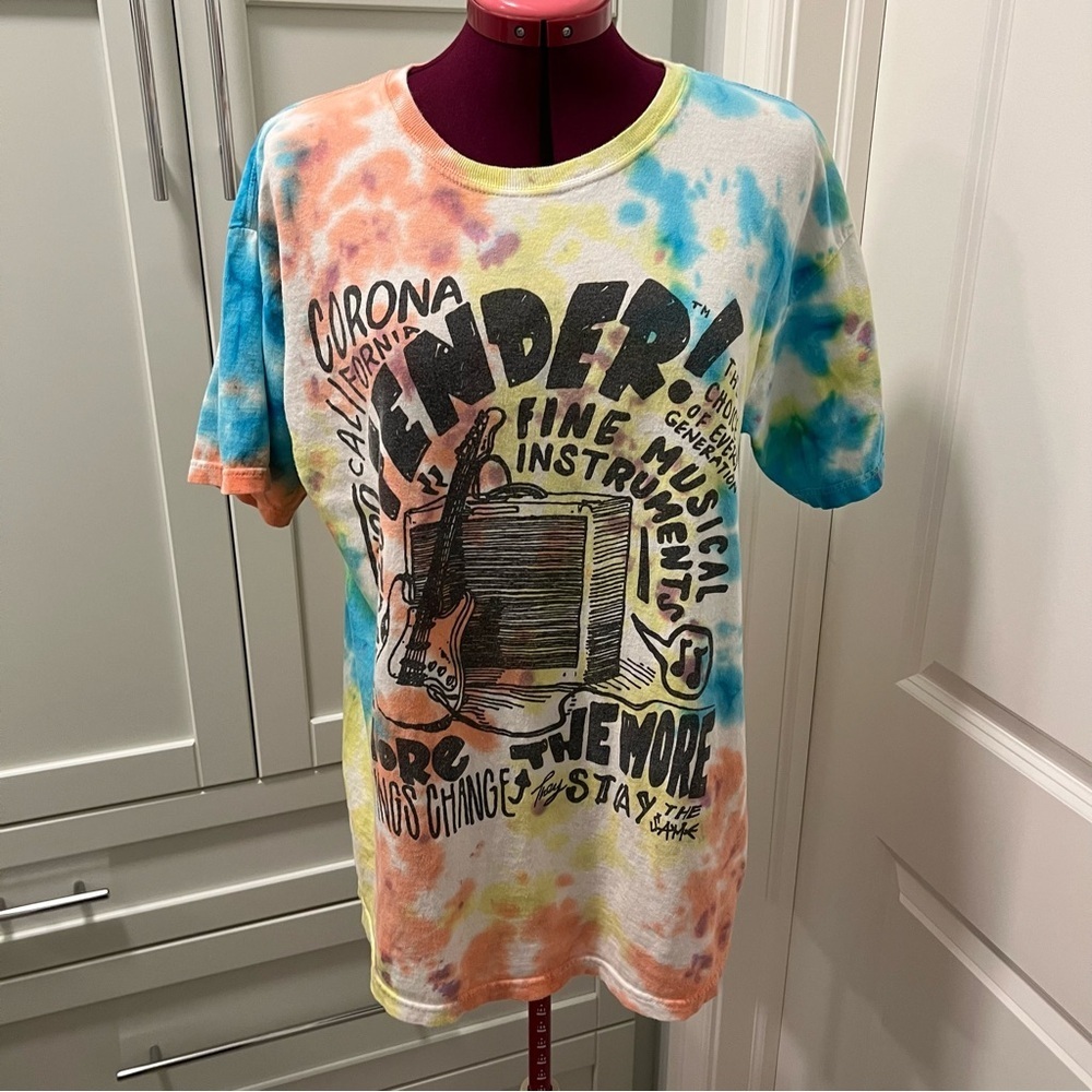 FENDER Multicolor Tie-Dye Blue, Red, Yellow T-Shirt | Size Med | 100% Cotton